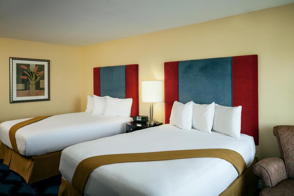 Plaza Inn & Suites At Ashland Creek Exteriér fotografie