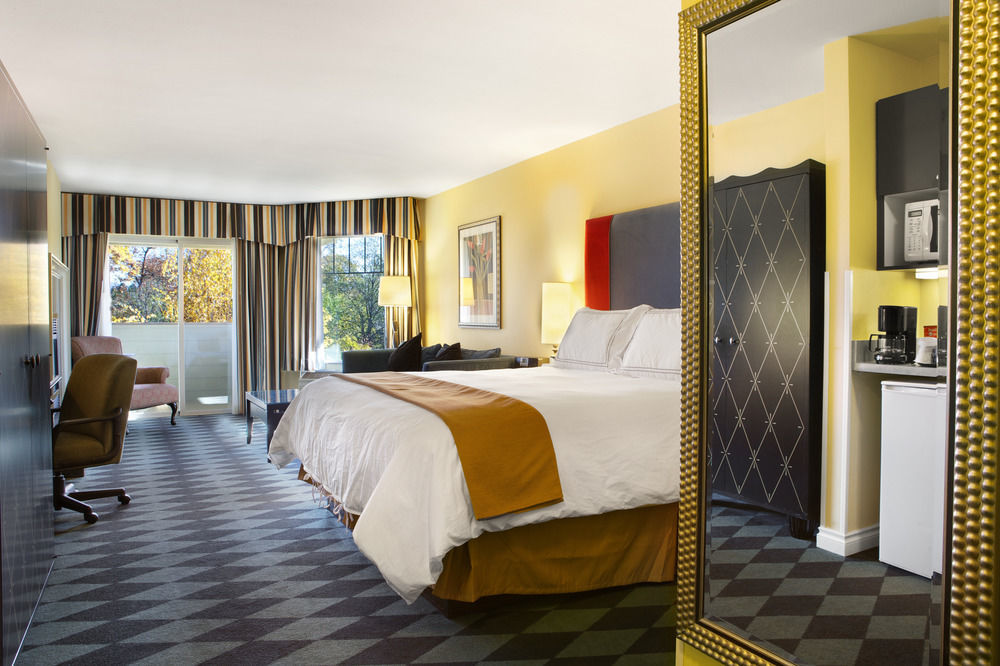 Plaza Inn & Suites At Ashland Creek Exteriér fotografie